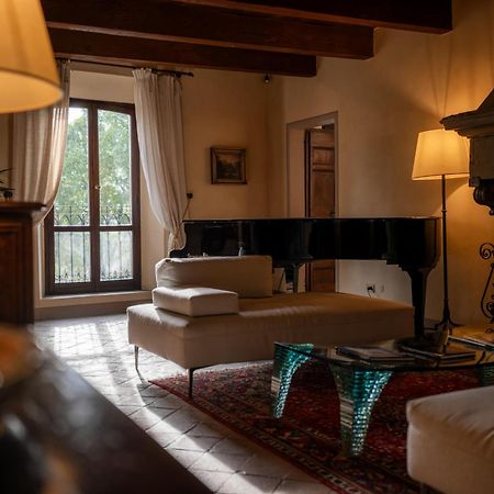 Palazzo Viviani Castello Di Montegridolfo Hotel Екстериор снимка