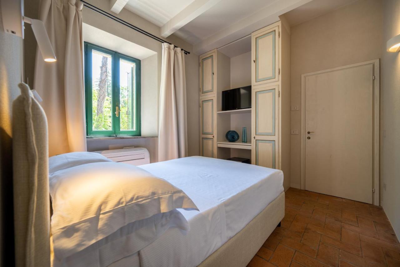 Palazzo Viviani Castello Di Montegridolfo Hotel Екстериор снимка
