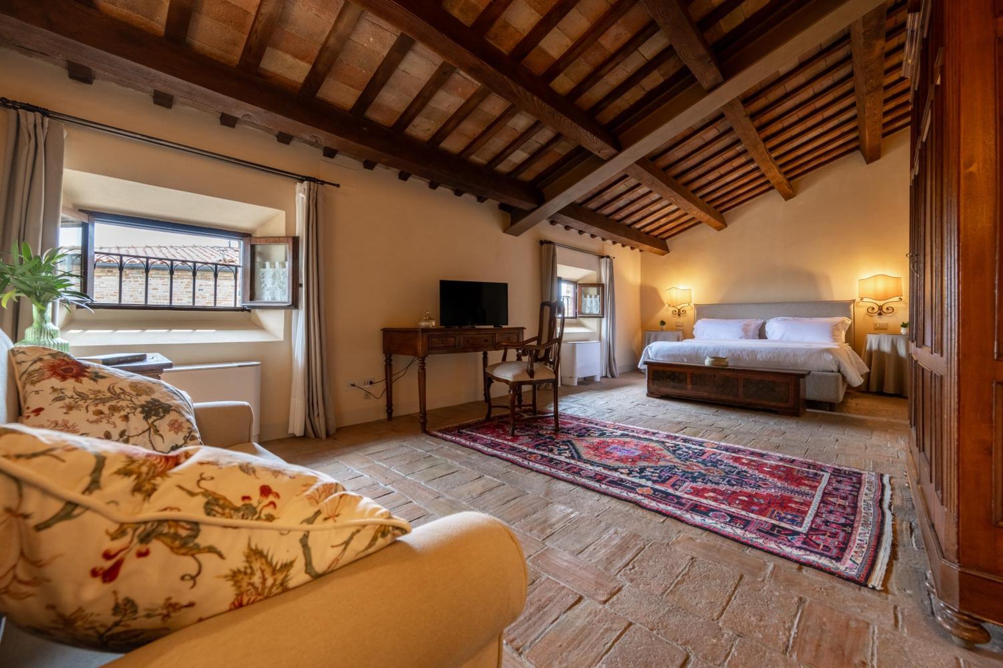 Palazzo Viviani Castello Di Montegridolfo Hotel Екстериор снимка