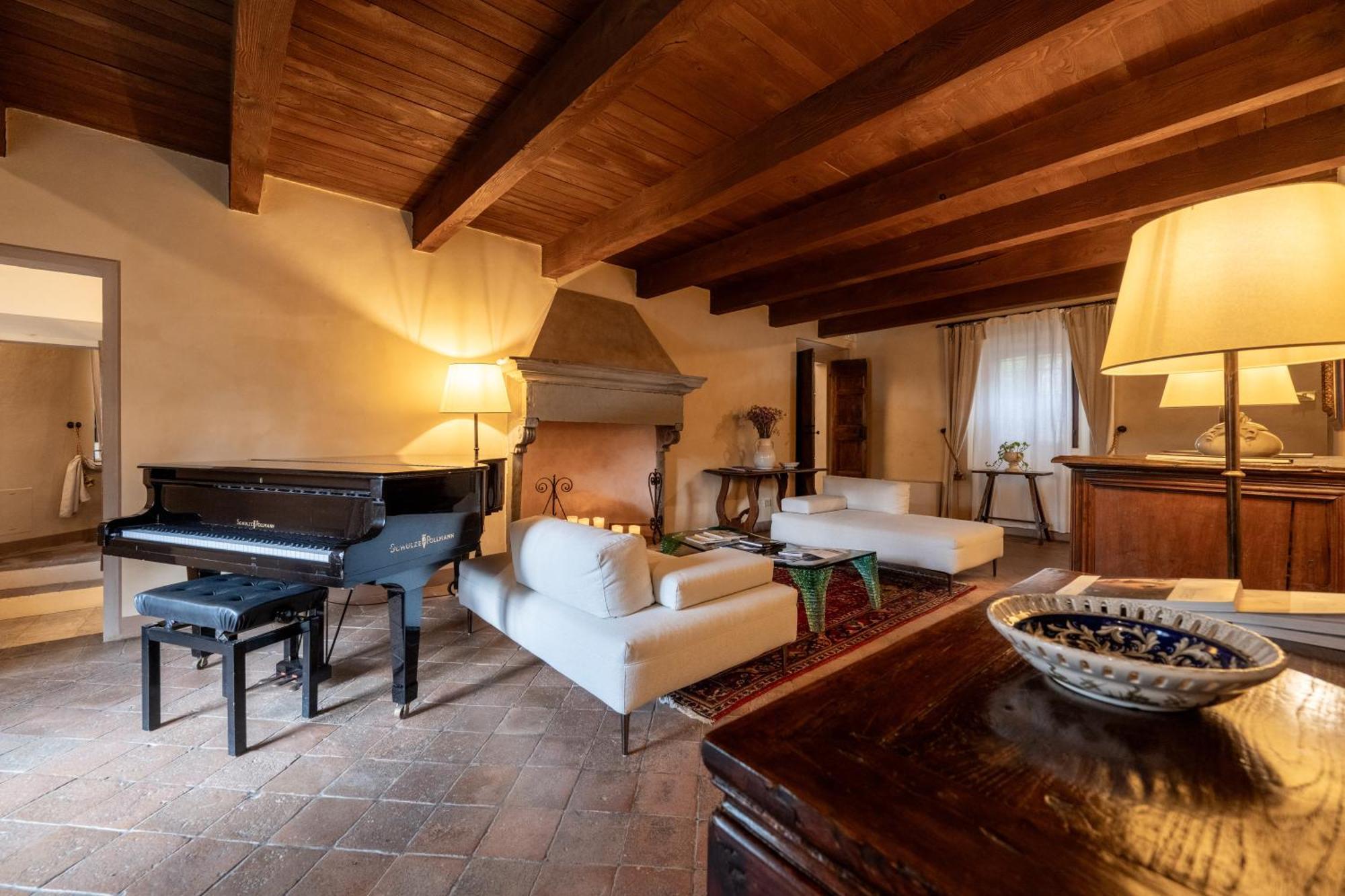 Palazzo Viviani Castello Di Montegridolfo Hotel Екстериор снимка